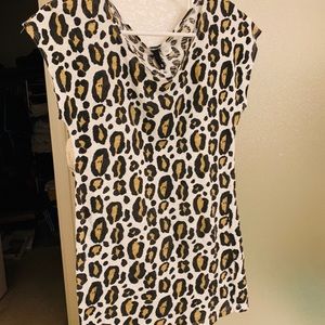 **H&M** leopard print top